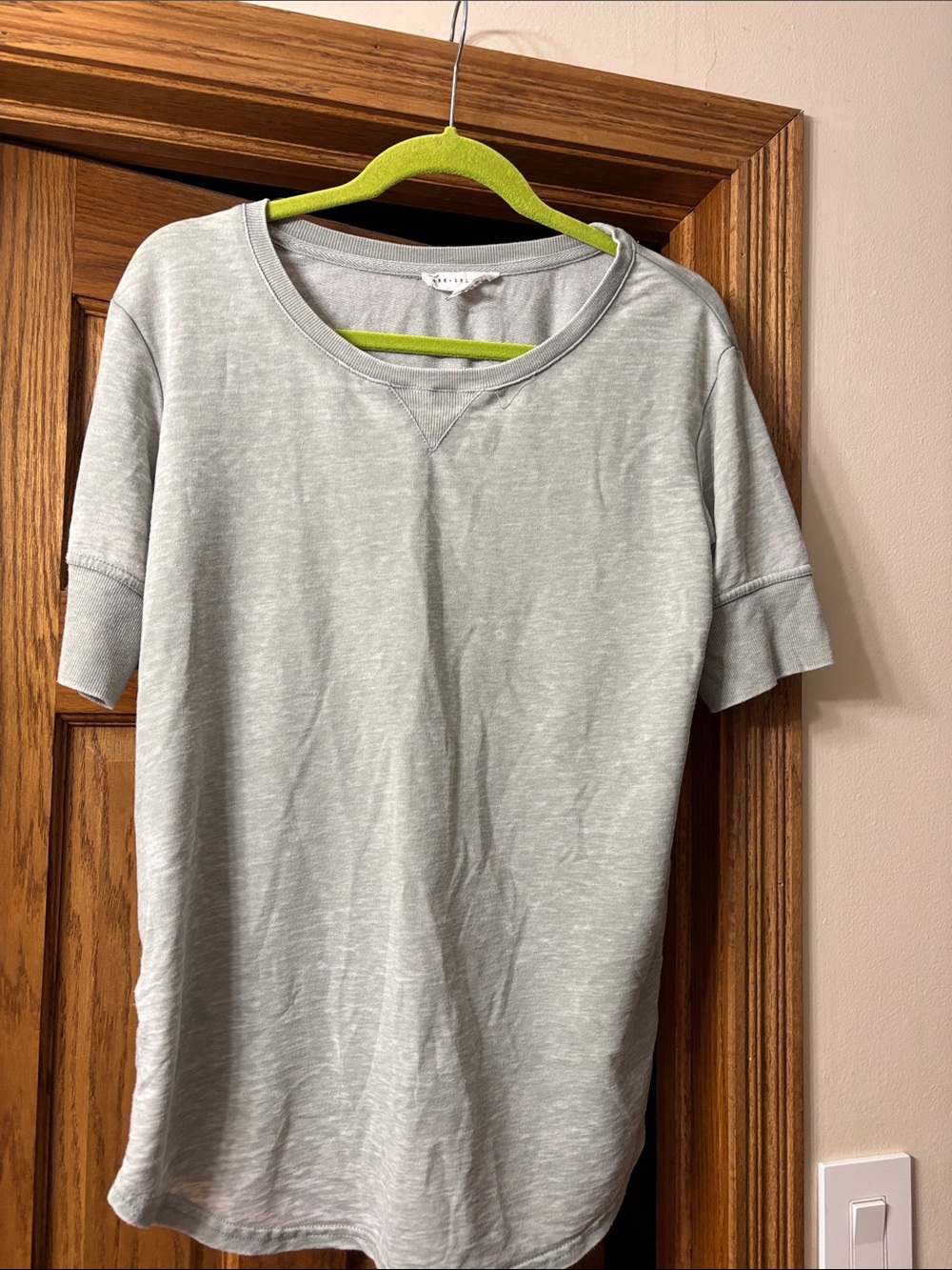 Jane and Delancey Light Gray Short Sleeve Sweatshirt Tee